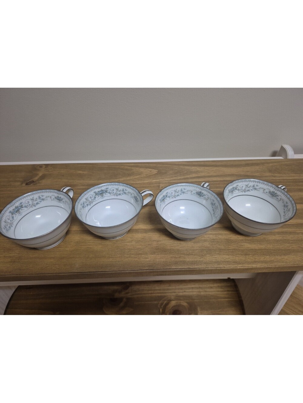 VTG Set of 4 Noritake 6107 Colburn China Tea Cups ~ Blue Floral ~ Made in Japan